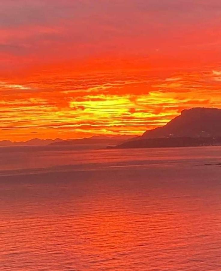 Casa Dolce Vita Ventimiglia Bagian luar foto