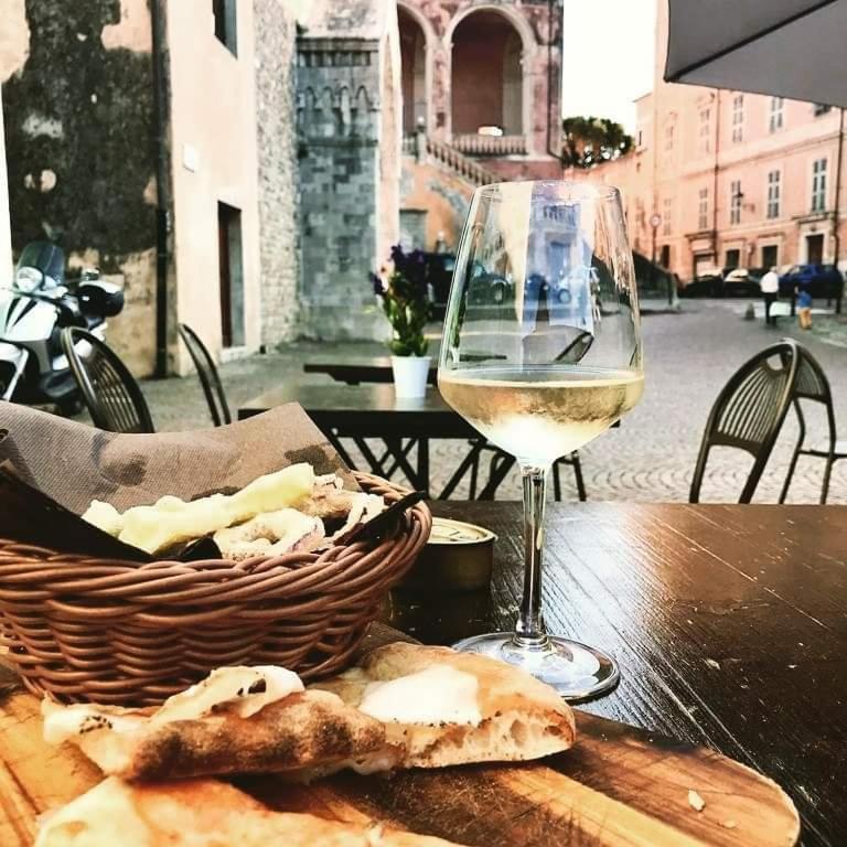 Casa Dolce Vita Ventimiglia Bagian luar foto